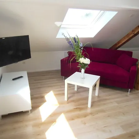 Appartement Moderne Dg-wohnung In Ruhiger Lage *